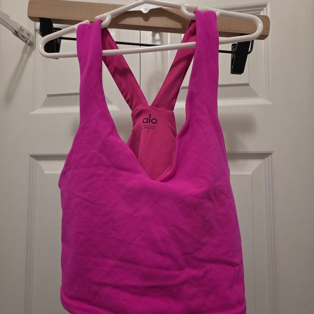 ALO Yoga Fuchsia Sports Bra
